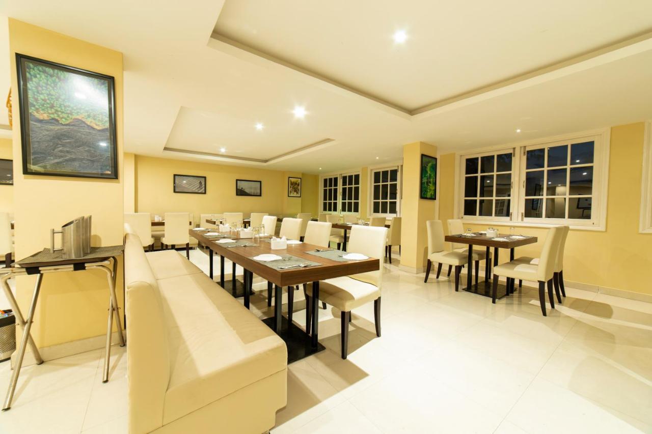 Cygnett Inn La Maison Гангток Экстерьер фото